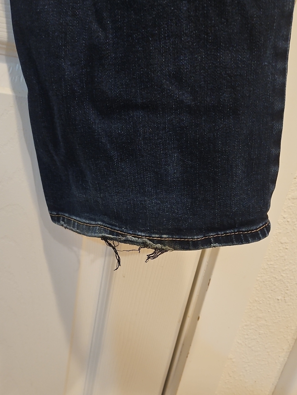 Silver Jeans Dark Blue Boot Cut Jeans with Contrast Stitching - Picture 5 of 9